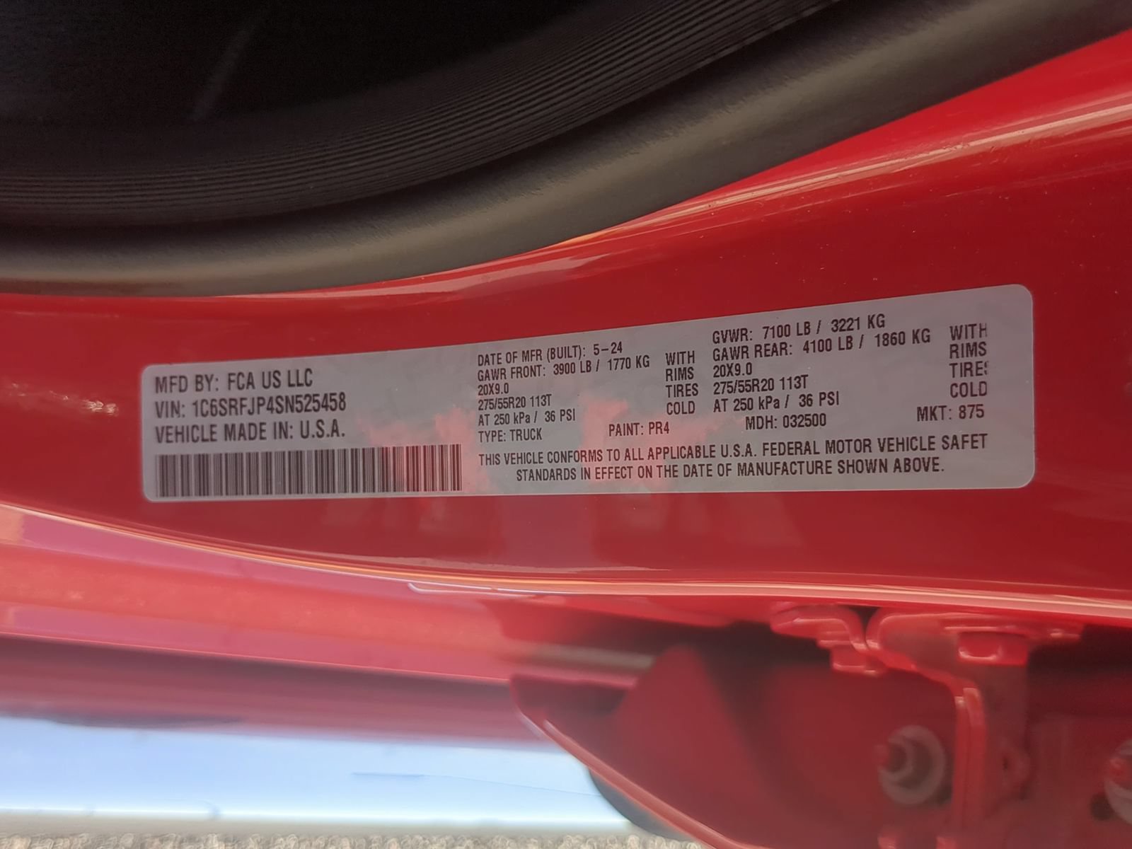 Used 2025 RAM 1500 Laramie AWD/4WD image 38