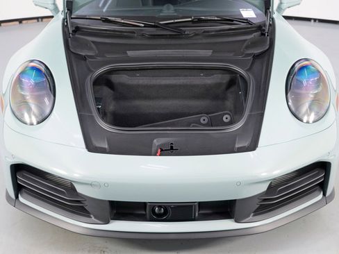 Used 2025 Porsche 911 Carrera image 8