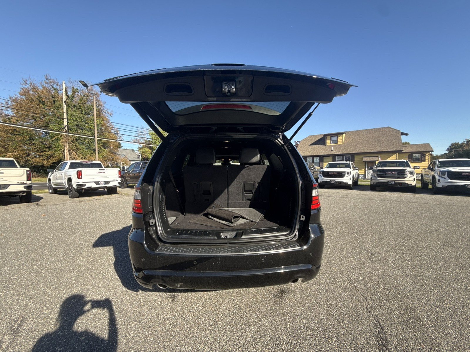 Used 2022 Dodge Durango R/T w/ Blacktop Package AWD/4WD image 29