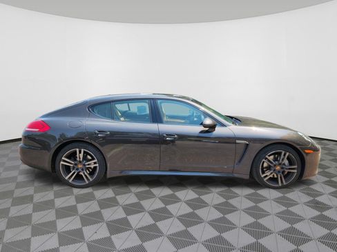 Used 2016 Porsche Panamera 4 AWD/4WD image 6