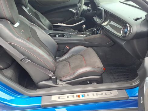 Used 2017 Chevrolet Camaro ZL1 RWD image 18