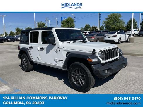 Used 2025 Jeep Wrangler Unlimited Sport AWD/4WD image 1