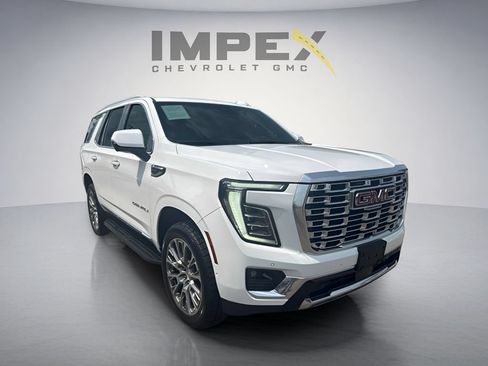 Used 2025 GMC Yukon Denali AWD/4WD image 7