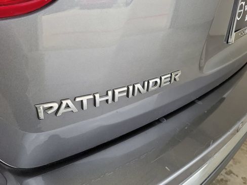 Used 2020 Nissan Pathfinder S FWD image 8