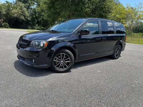 Used 2018 Dodge Grand Caravan GT FWD image 29