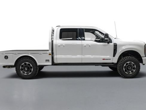 Used 2024 Ford F250 Lariat w/ Lariat Ultimate Package AWD/4WD image 5