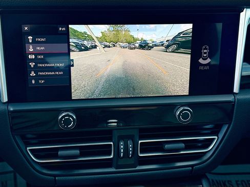 Used 2022 Porsche Macan S AWD/4WD image 32