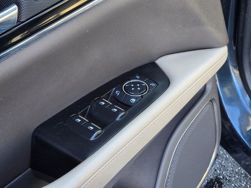 Used 2022 Lincoln Nautilus Reserve image 21