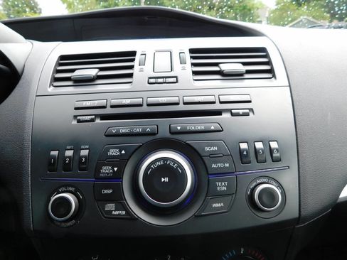 Used 2012 MAZDA MAZDA3 i Sport FWD image 10