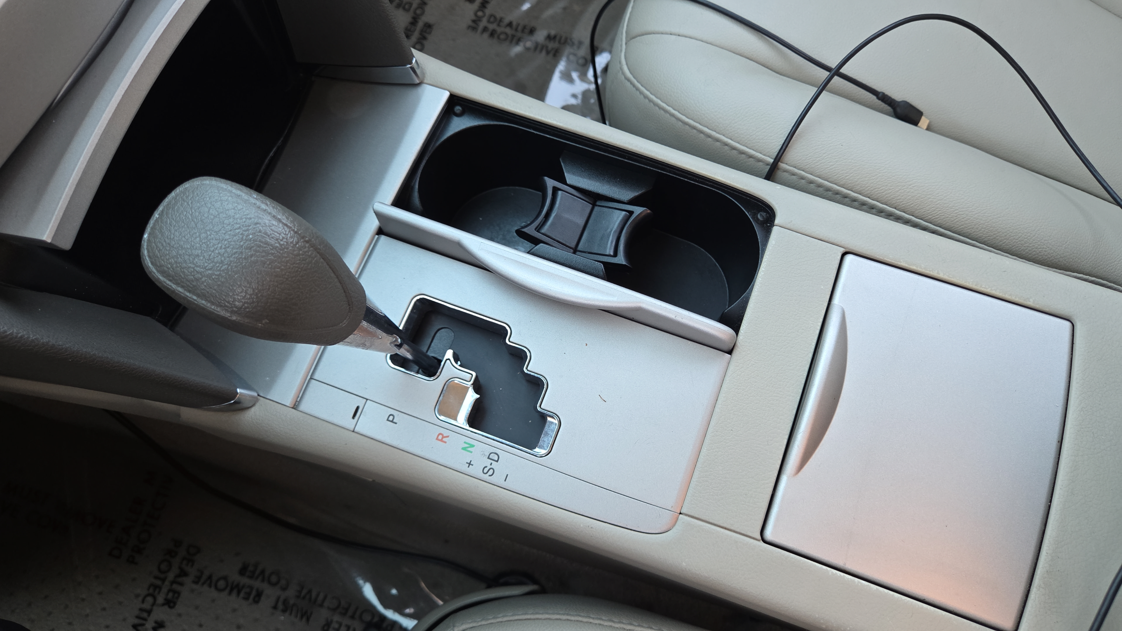 Used 2011 Toyota Camry LE w/ LE Extra-Value Pkg FWD image 29