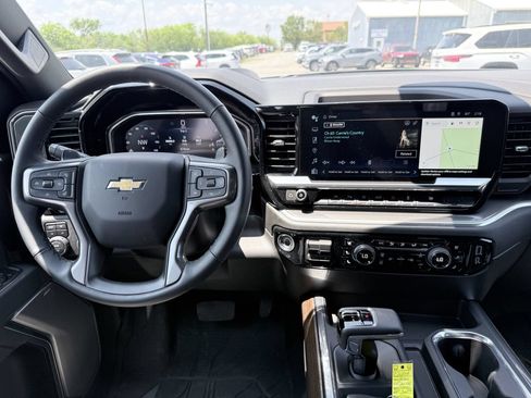 Used 2026 Chevrolet Silverado 1500 High Country w/ High Country Premium Package AWD/4WD image 11
