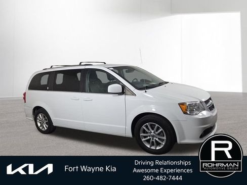 Used 2019 Dodge Grand Caravan SXT FWD image 5