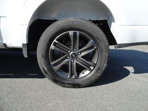 Used 2022 Ford F150 XLT w/ Equipment Group 302A High AWD/4WD image 9