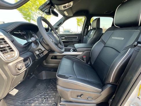 New 2025 RAM 2500 Laramie image 16