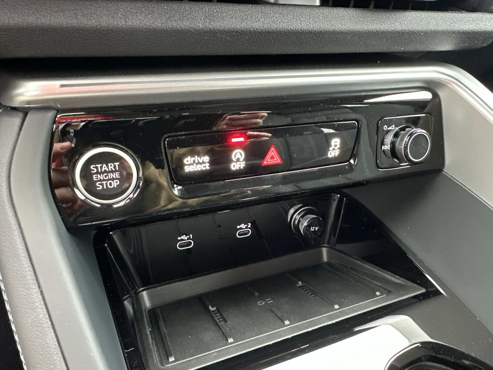 Used 2025 Audi Q5 Premium Plus AWD/4WD image 21