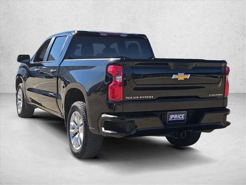 Used 2022 Chevrolet Silverado 1500 Custom w/ Safety Confidence Package image 7