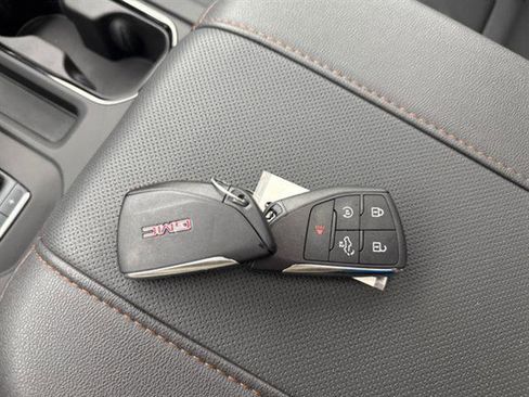 Certified 2025 GMC Sierra 1500 AT4 w/ AT4 Premium Package image 21