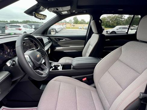 New 2026 Chevrolet Traverse LT w/ Sun and Wheel Package image 8