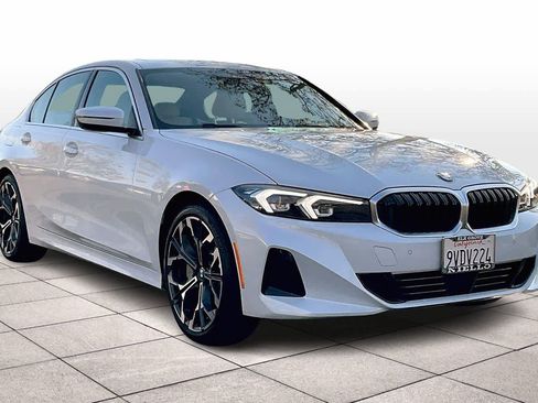 Used 2025 BMW 330i Sedan w/ Premium Package image 2