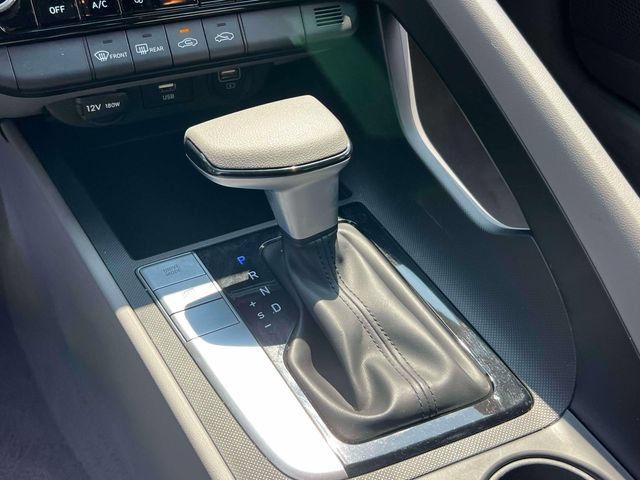 Certified 2023 Hyundai Elantra SEL FWD image 29