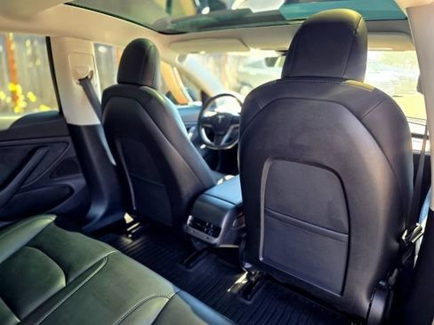 Used 2018 Tesla Model 3 Mid Range RWD image 48