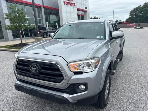 Used 2019 Toyota Tacoma SR5 RWD image 7