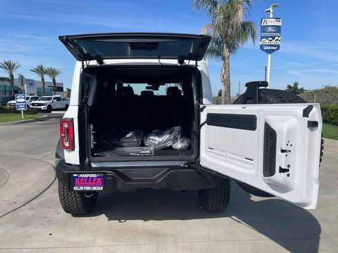 New 2026 Ford Bronco Outer Banks w/ Sasquatch Package image 22