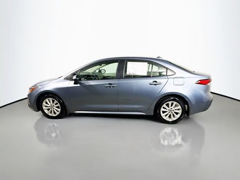 Certified 2025 Toyota Corolla LE w/ LE Premium Package FWD image 4