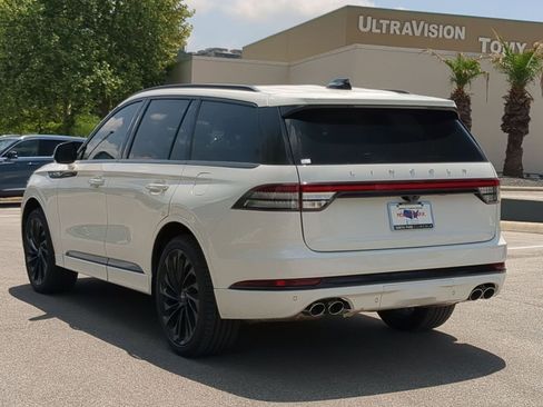 New 2026 Lincoln Aviator Reserve AWD/4WD image 5