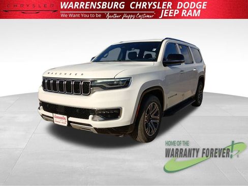 Used 2024 Jeep Wagoneer L Series II w/ Flexible Seating Group image 8