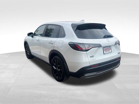 Used 2023 Honda HR-V Sport image 7