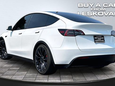Used 2023 Tesla Model Y Performance AWD/4WD image 2