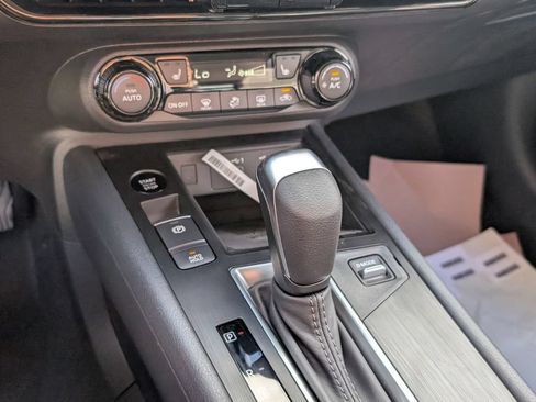 New 2026 Nissan Kicks SV w/ Cold Weather Package FWD image 17