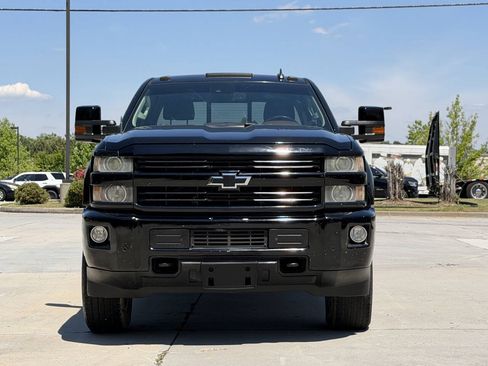 Used 2015 Chevrolet Silverado 2500 High Country AWD/4WD image 2