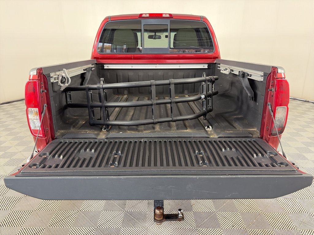 Used 2017 Nissan Frontier SV w/ SV Value Truck Package AWD/4WD image 26