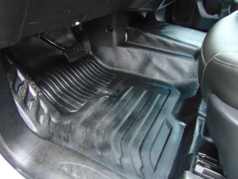 Used 2020 Chevrolet Silverado 2500 W/T w/ WT Convenience Package image 6