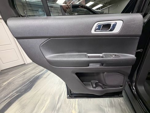 Used 2015 Ford Explorer XLT w/ Equipment Group 202A image 52