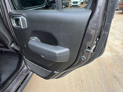 Used 2025 Jeep Wrangler Unlimited Rubicon 4xe w/ Safety Group image 20