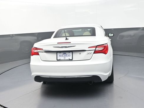Used 2011 Chrysler 200 Limited FWD image 9