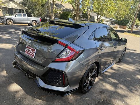 Used 2018 Honda Civic Sport Touring image 5