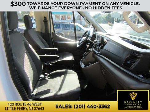 Used 2020 Ford Transit 350 XLT image 33