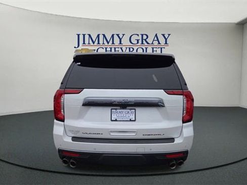 Used 2023 GMC Yukon Denali Ultimate image 4