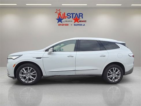 Used 2023 Buick Enclave Essence w/ Experience Buick Package image 4