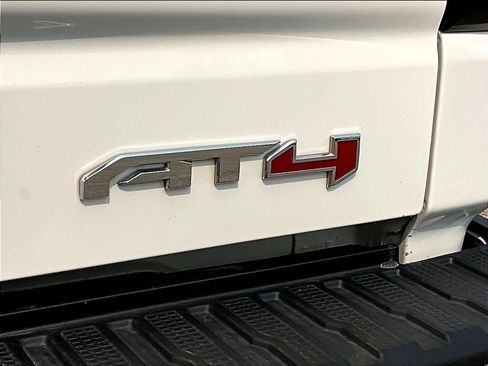 Used 2022 GMC Sierra 1500 AT4 w/ AT4 Premium Package AWD/4WD image 27