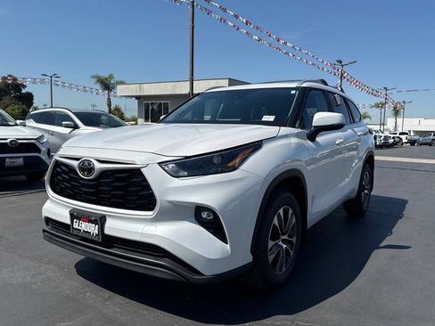 New 2026 Toyota Highlander XLE AWD/4WD image 4