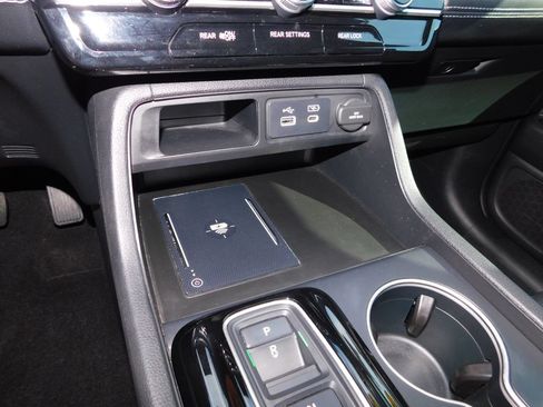 Used 2023 Honda Pilot Elite image 48