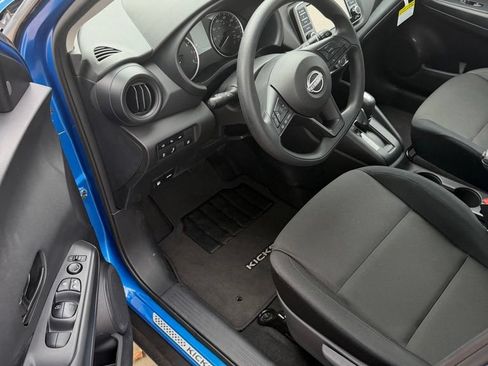 Certified 2025 Nissan Kicks Play S FWD image 7
