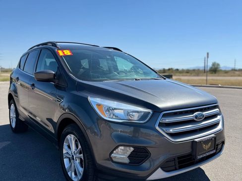 Used 2018 Ford Escape SE w/ Ford Safe & Smart Package image 7