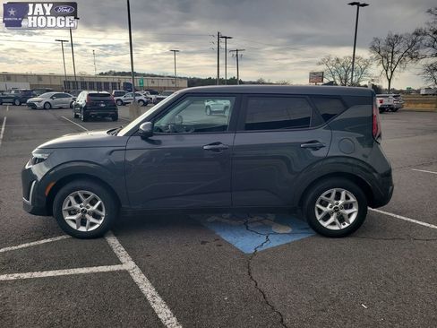 Used 2024 Kia Soul LX w/ Option Group 015 image 6