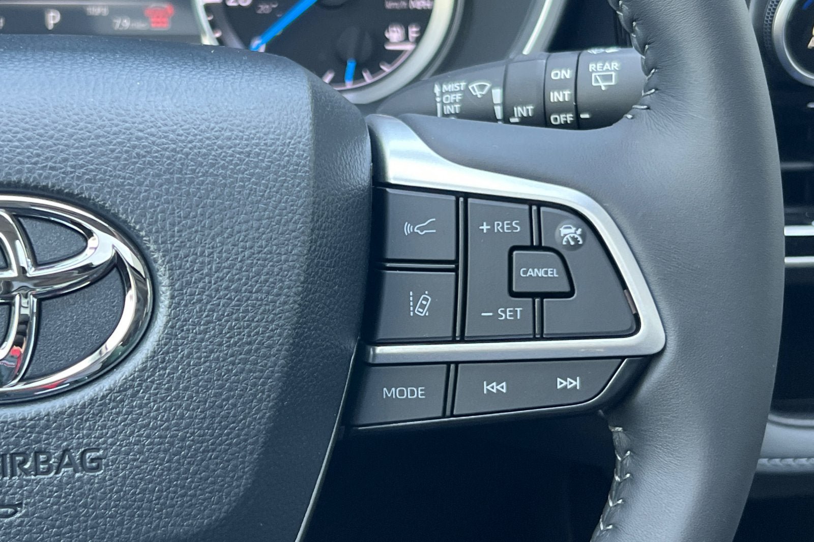 New 2026 Toyota Highlander XLE AWD/4WD image 28